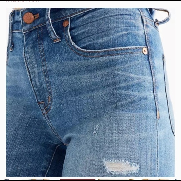 - Madewell 9” Inch High Rise Rip & Repair Edition - Picture 5 of 7